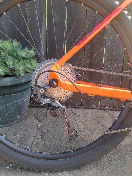 Bicicleta cube hardtail