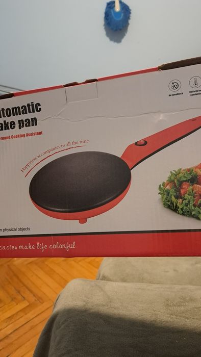 Vând tigaie electrica noua pentru clătite