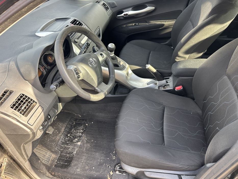 Toyota Auris Тойота Аурис 1.4d4d 90кс 2011г На части!