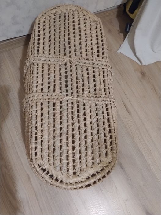 плетен бебешки кош