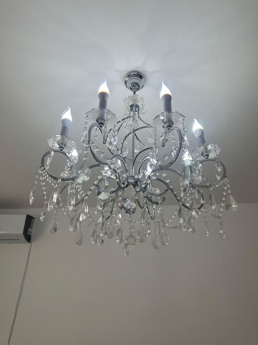 Люстра  с 8 патронов