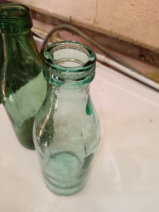 5 sticle de lapte 1 litru vechi