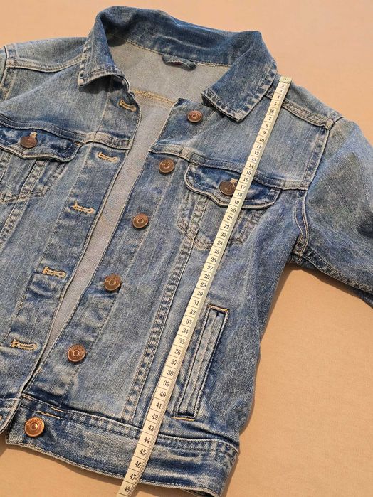 jachetă scurtă din denim, model cropped H&M