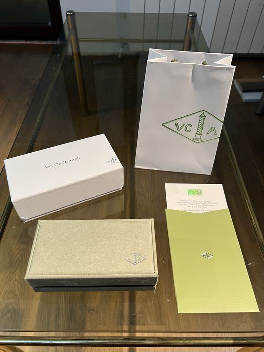 Van Cleef bracelet/ гривни 18 карата