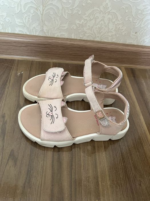 Сандали шлепки туфли