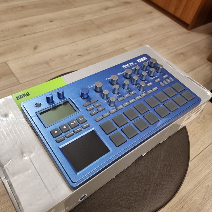Amanet F28: Sintetizator Korg Electribe 2 Blue