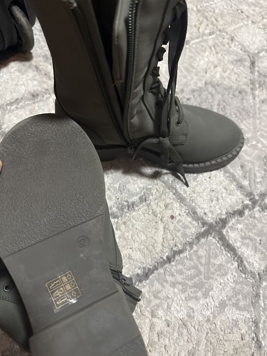 осенние ботинки новые 37 размер