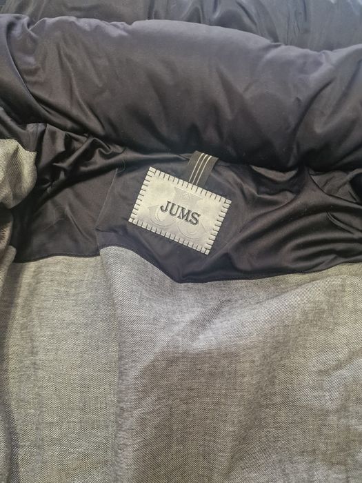 Продам детскую куртку