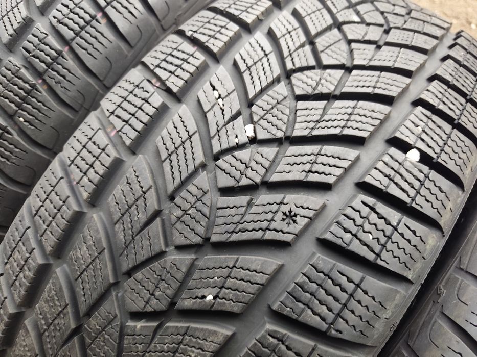 235/55/19" 4бр Good year ultra grip performance, dot3922,7-8mm