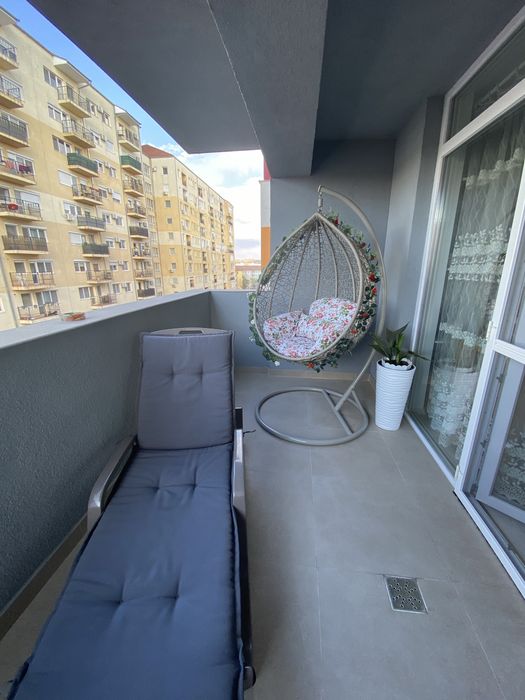 Vand apartament 3 camere