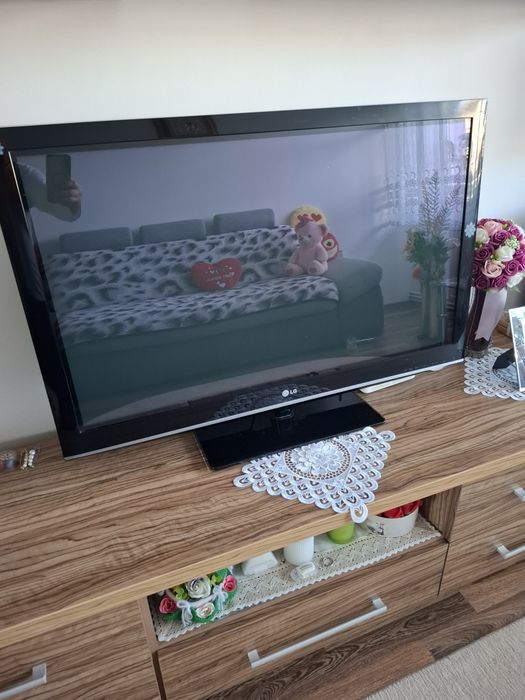 Televizor LG diagonala 120