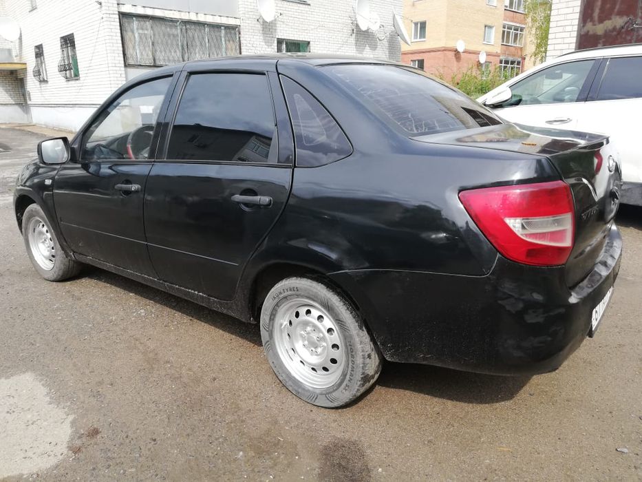 Продам Гранту 2013 года