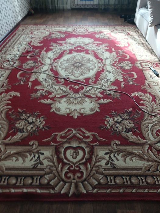 Продаётся  ковер