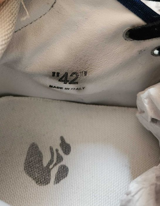 Off White ghete 42 + un tricou cadou