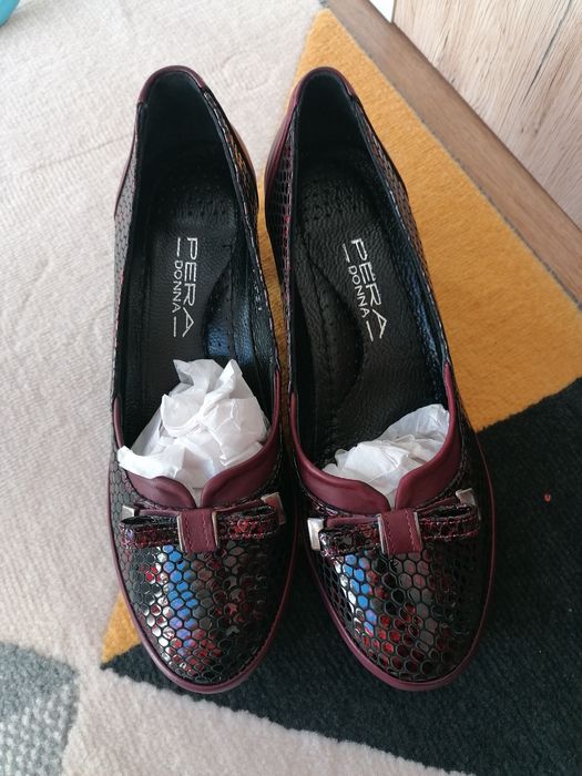 Дамски обувки/естествен лак