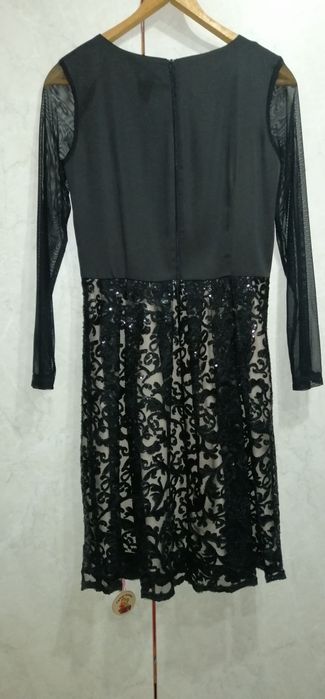 Рокля сатен и дантела