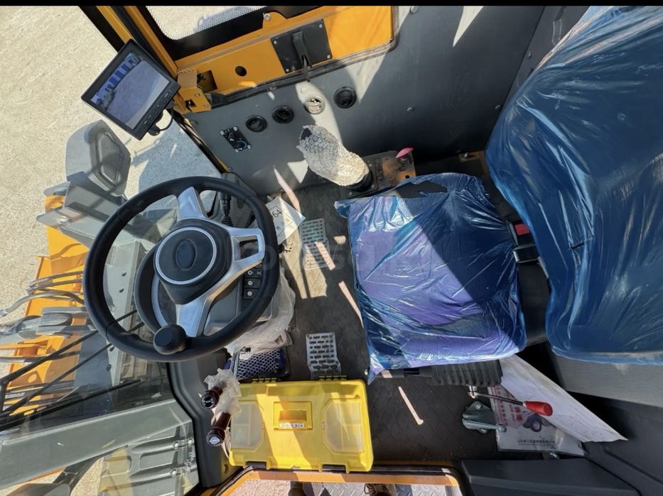 Мини погрузчик фронтальный