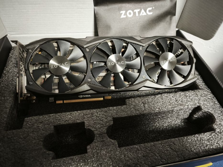 Видеокарта Zotac 1070.