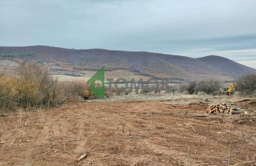 Урегулиран парцел в красивото село Сулица