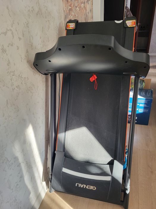 Беговая дорожка Genau TR50