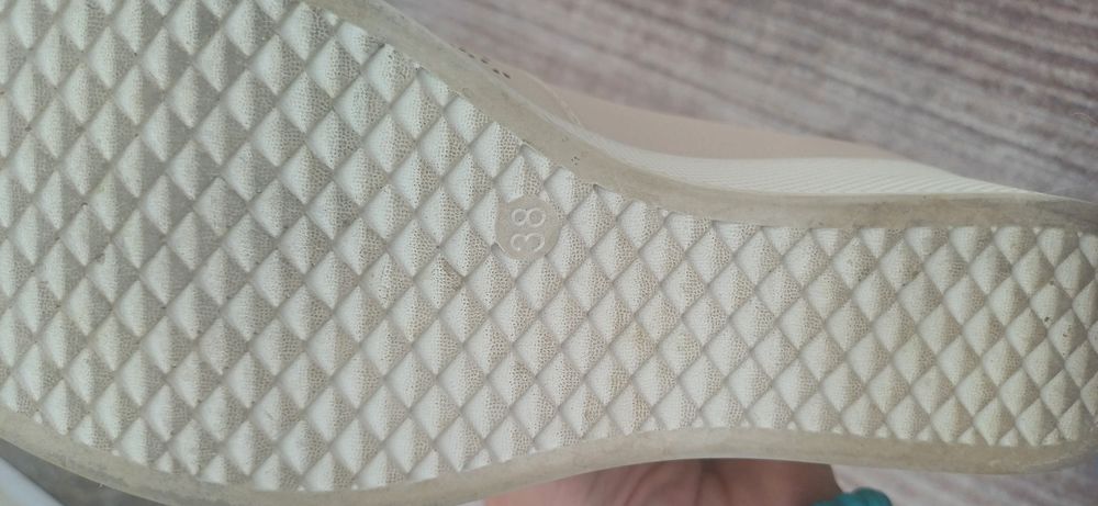 Дамски обувки-платформа