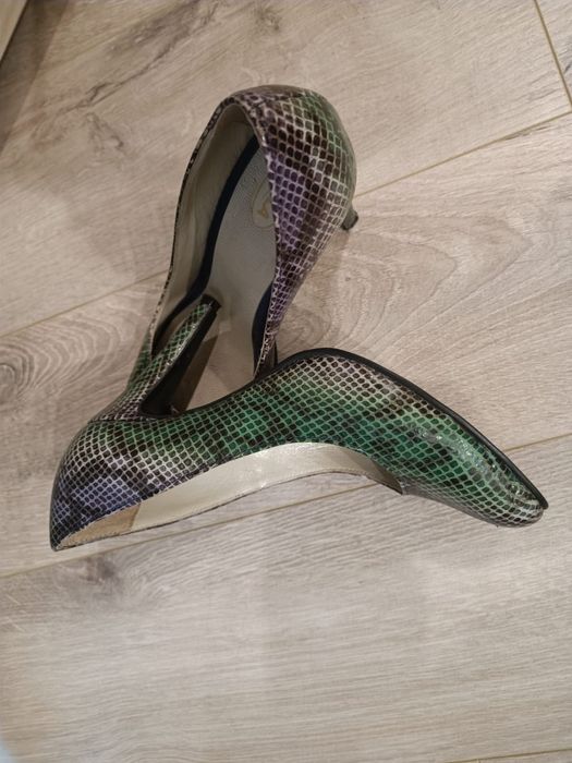 Pantofi din piele lacuita marimea 37