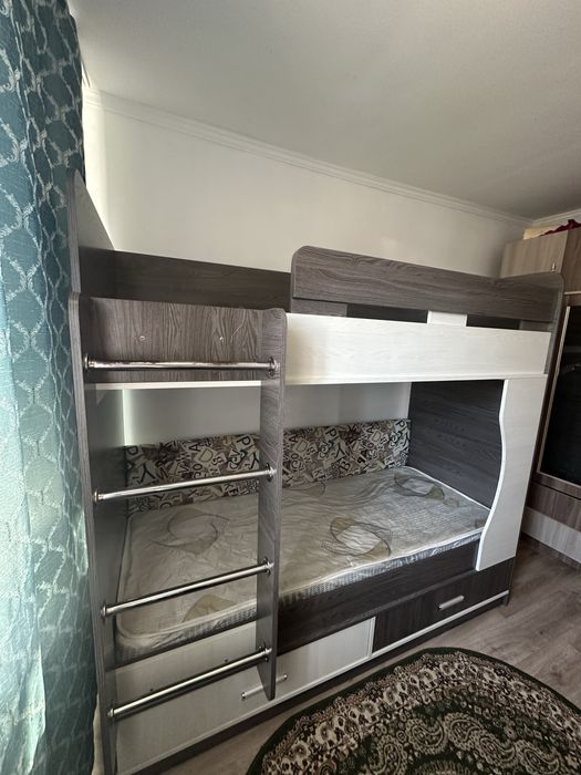 Двухъярусная кровать продам