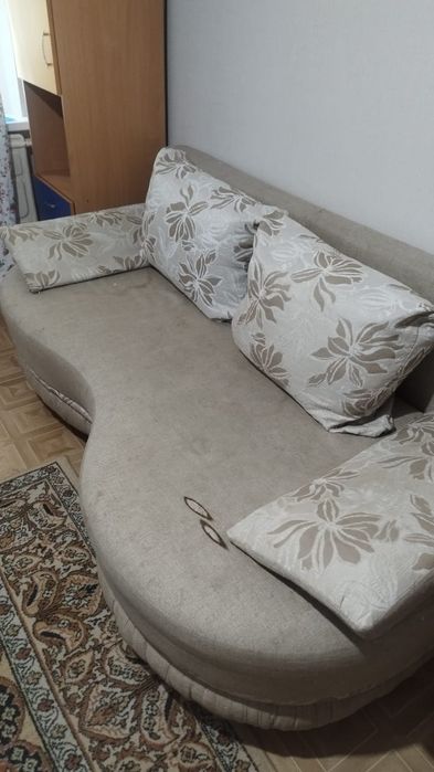 Отдам диван бесплатно