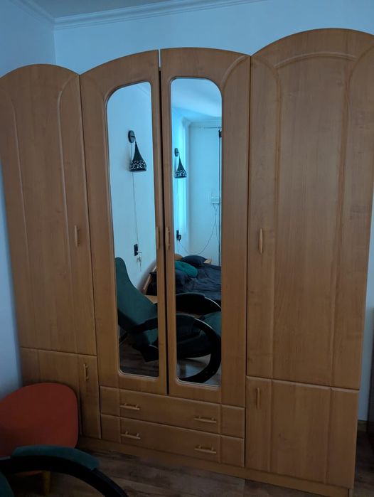Продам спальны гарнитур