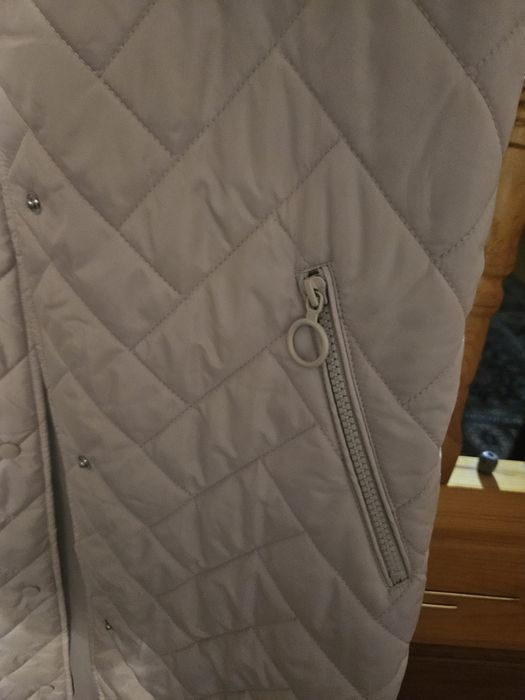 Бежов елек на LCWalkiki