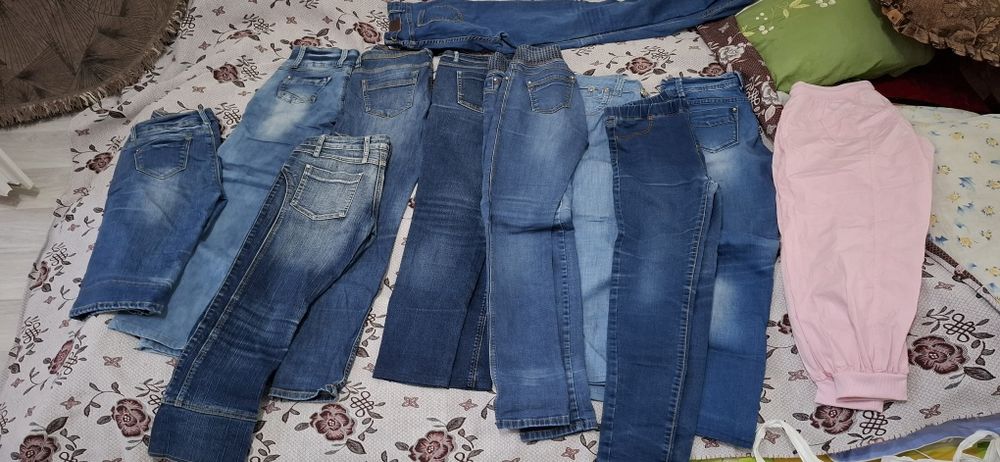 Продам джинсы женские