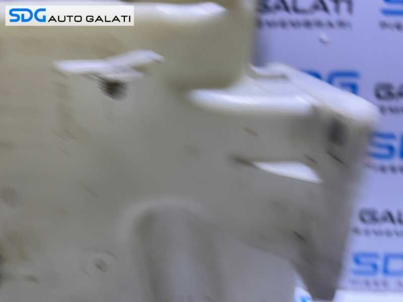 Vas Stropgel Lichid Parbriz cu Spalatoare Faruri VW Scirocco 2009 - 2014 Cod 1K0955453Q 1K0955453R 1K0955453S [D0424]