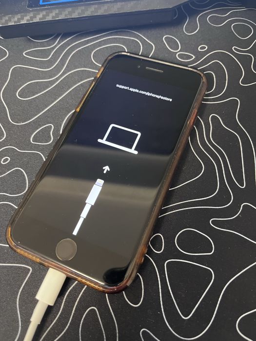 Продам iphone se 2