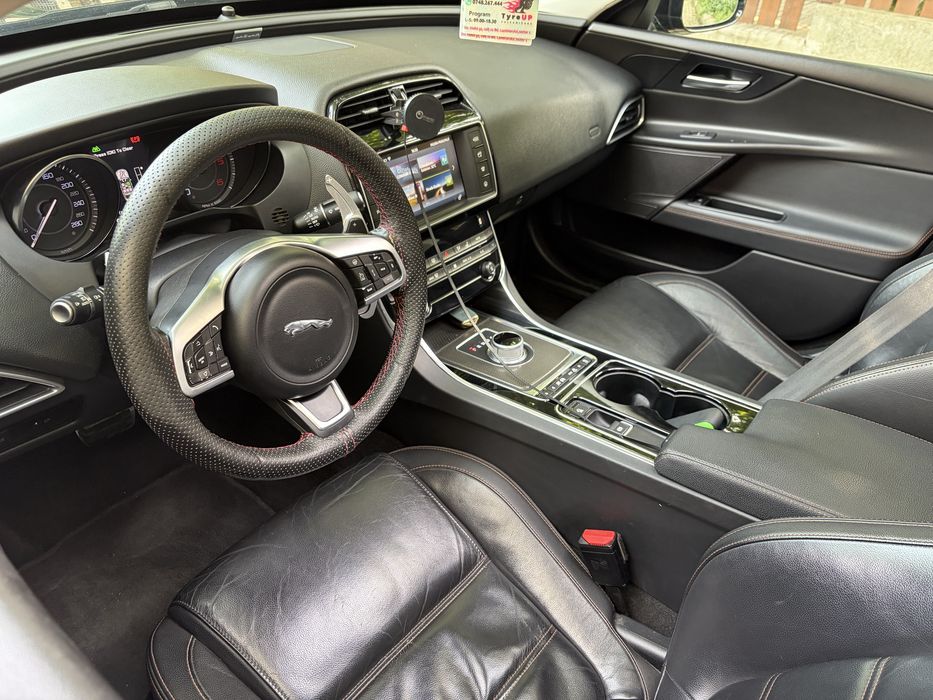 JAGUAR XE 2017 — imagine 5