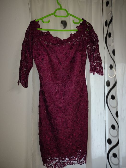 Vând rochie Miss Grey