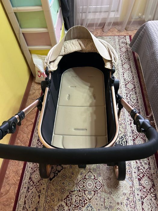 коляска детская.