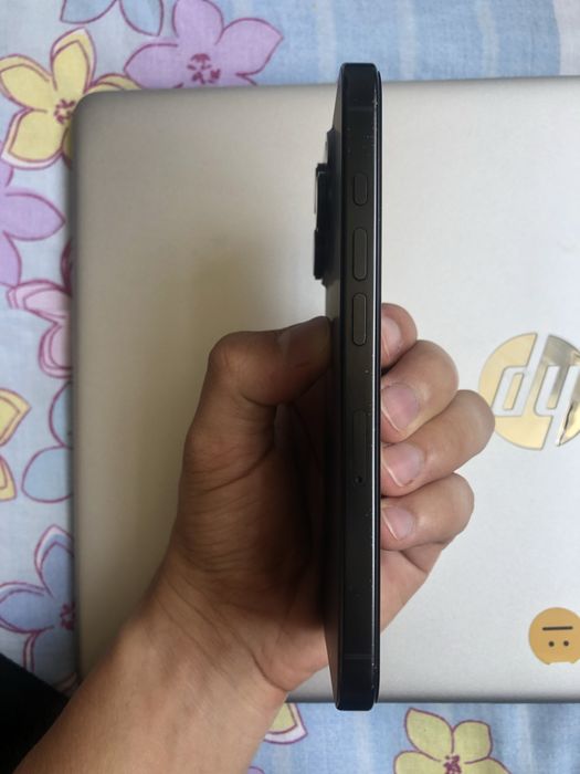 iPhone 16 Pro black