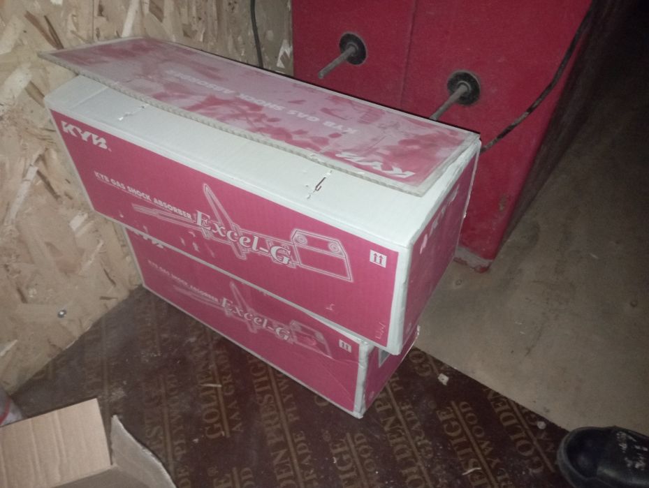 Продам стойки на RX300