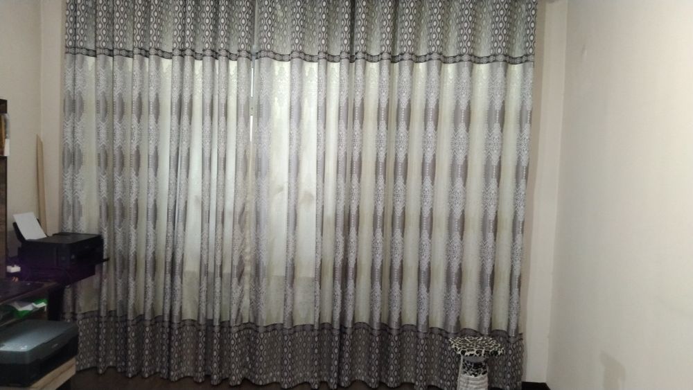 Продам занавески с карнизом