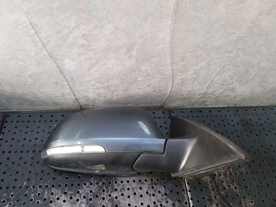 Oglinda electrica dreapta skoda superb 2 3t facelift pentru piese 3t0857934