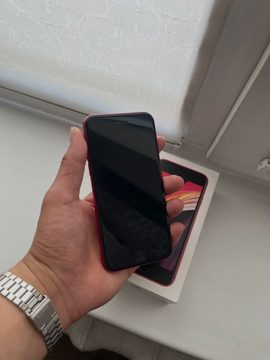 iPhone SE 2020-Айфон СЕ 2020