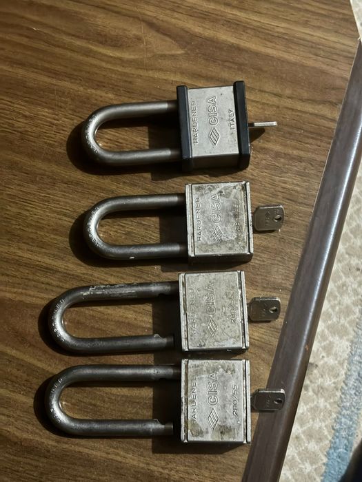 Замок (құлып) сатылады