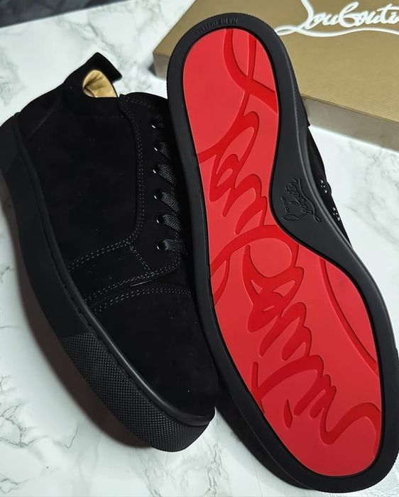 Chriatian Louboutins no spikes