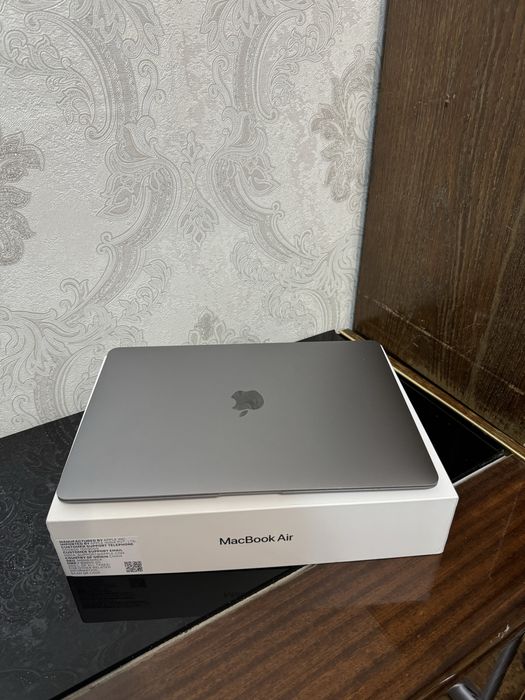 Apple MacBook Air13 [2020] M1 Б/У