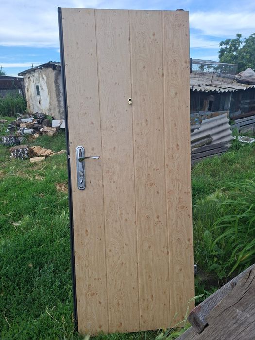 Продам дверь цена 50 тыс