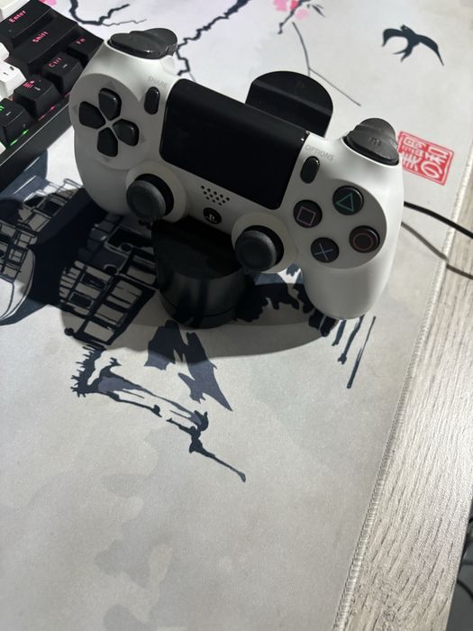 Игровой контролер ps4