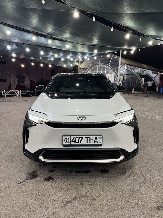 Продаётся Toyota BZ 4x  Максимальная комплектация