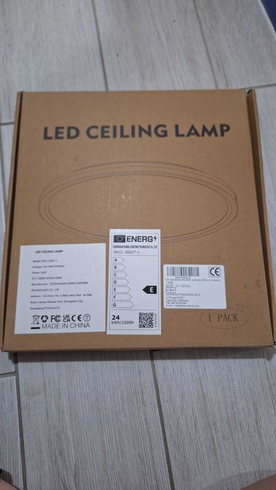 Нова LED лампа / плафон с дистанционно 24W (Регулиране на светлината)  Описание: Продавам чисто нов, неизползван LED плафон (таванна лампа).
