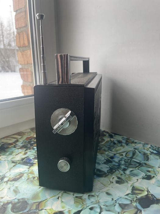 Советский радиоприемник Вэф-202