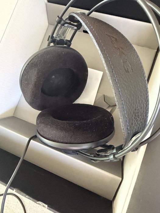 Casti AKG by Harman K702